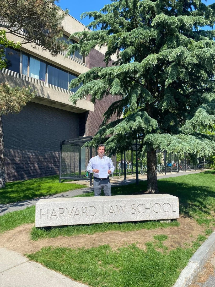 Dr. Carlos Cuadrado Gómez-Serranillos · Harvard Law School